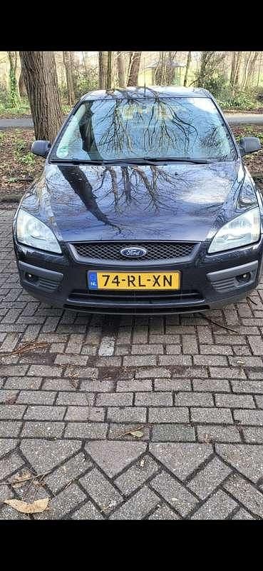 Occasion Ford Focus Trend 80 PK (58 kW) 2005 Zwart Hatchback