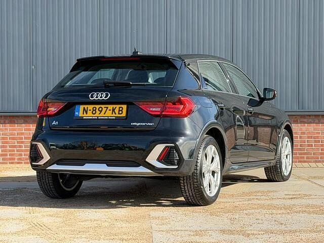 Occasion Audi A1 Comfort 110 PK (80 kW) 2021 Zwart (metallic) SUV