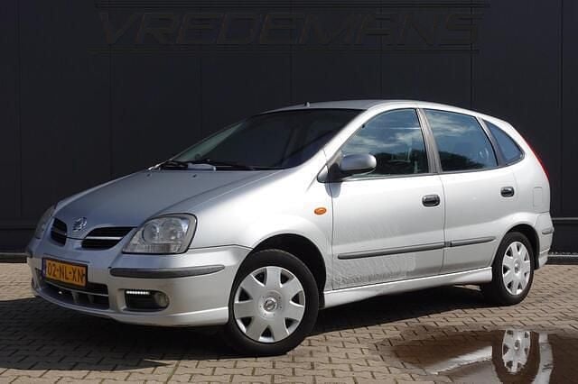 Grijs Gebruikt 2003 Nissan Almera Tino MPV | € 1.250 (Eerlijke prijs) - Afbeelding 1/4