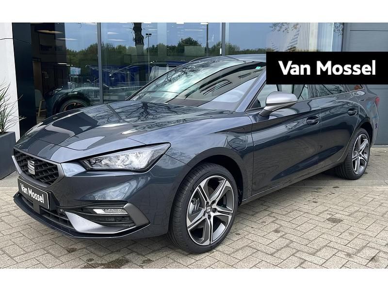 Blauw Nieuw 2025 Seat Leon Business Stationwagen | € 39.890 (Eerlijke prijs) - Afbeelding 1/4