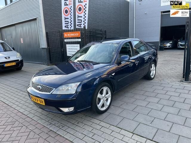 Occasion Ford Mondeo Platinum 146 PK (107 kW) 2005 Blauw, metallic lak Hatchback