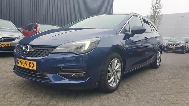 Blauw Occasion 2021 Opel Astra Business Edition Stationwagen | € 11.999 (Goede deal) - Afbeelding 1/4
