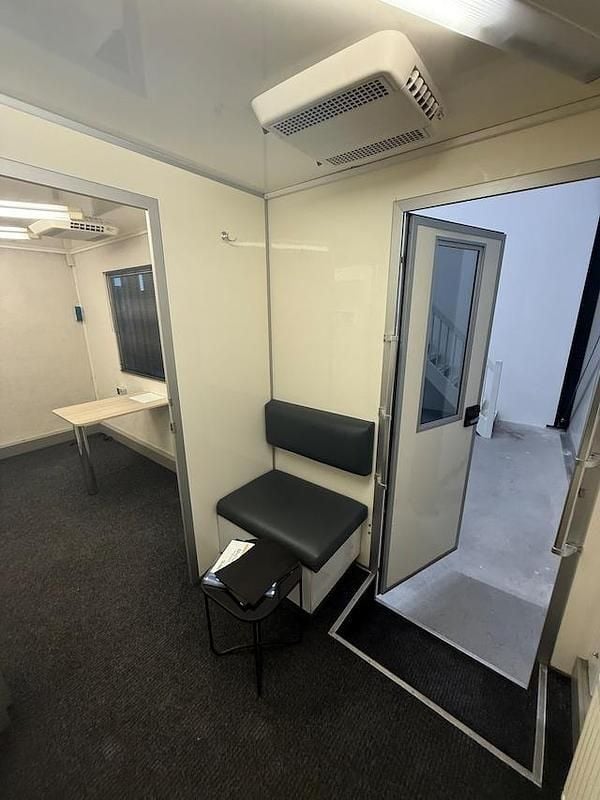 Occasion Renault Master 120 PK (88 kW) 2006 Wit Cabriolet