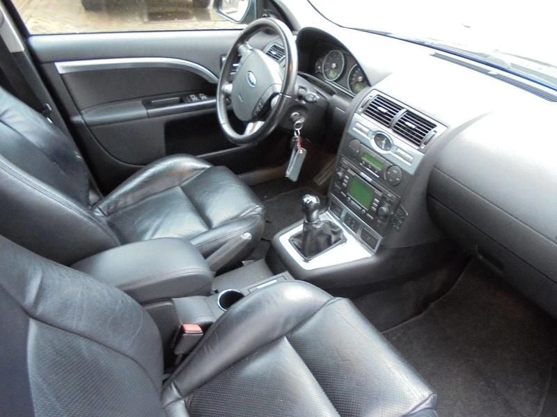 Occasion Ford Mondeo Platinum 127 PK (93 kW) 2007 Zwart Stationwagen