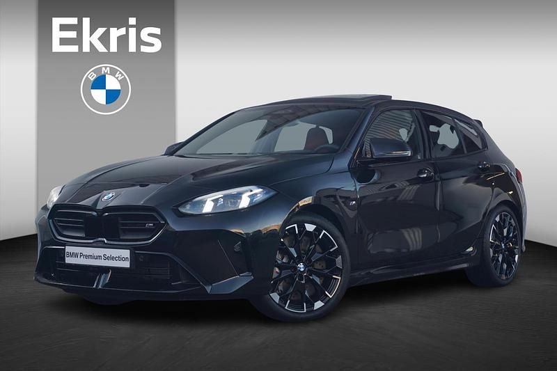 Nieuw BMW M135 Comfort Edition 299 PK (219 kW) 2026 Overig Hatchback