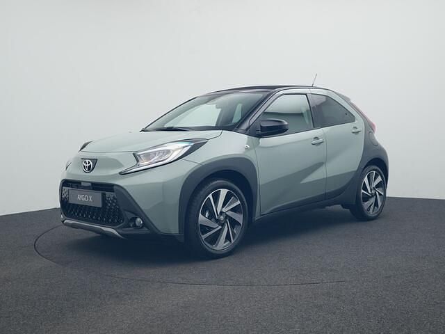 Groen Gebruikt 1965 Toyota Aygo X Envy SUV | € 26.090 - Afbeelding 1/4