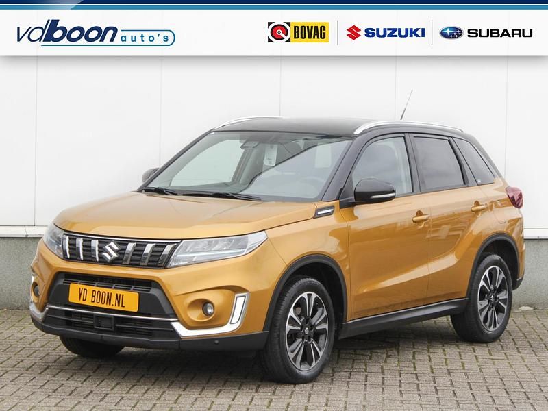 Geel Gebruikt 2023 Suzuki Vitara Style SUV | € 25.780 (Eerlijke prijs) - Afbeelding 1/4