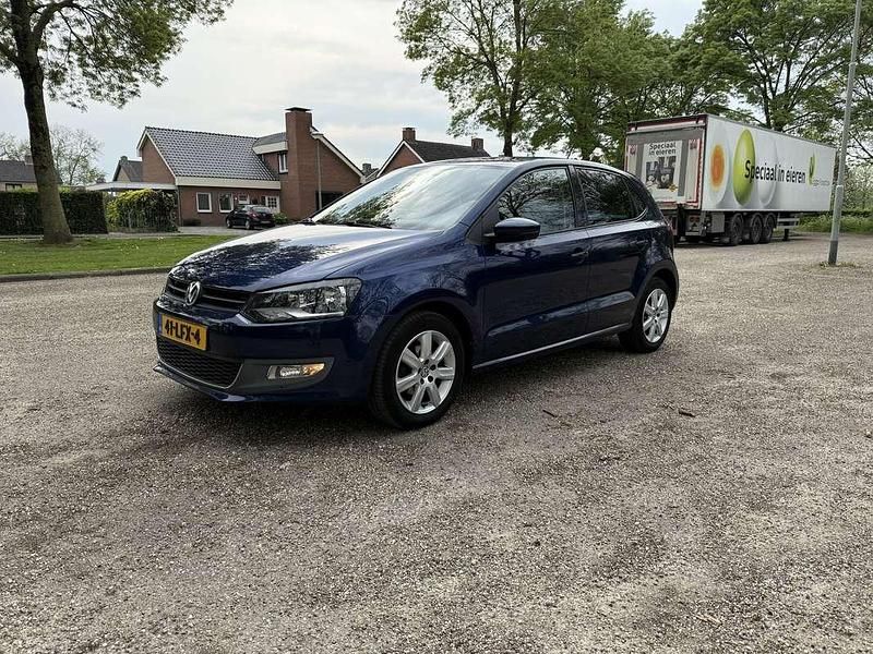 Gebruikt 2010 VW Polo Highline Sedan | € 6.750 (Goede deal) - Afbeelding 1/4