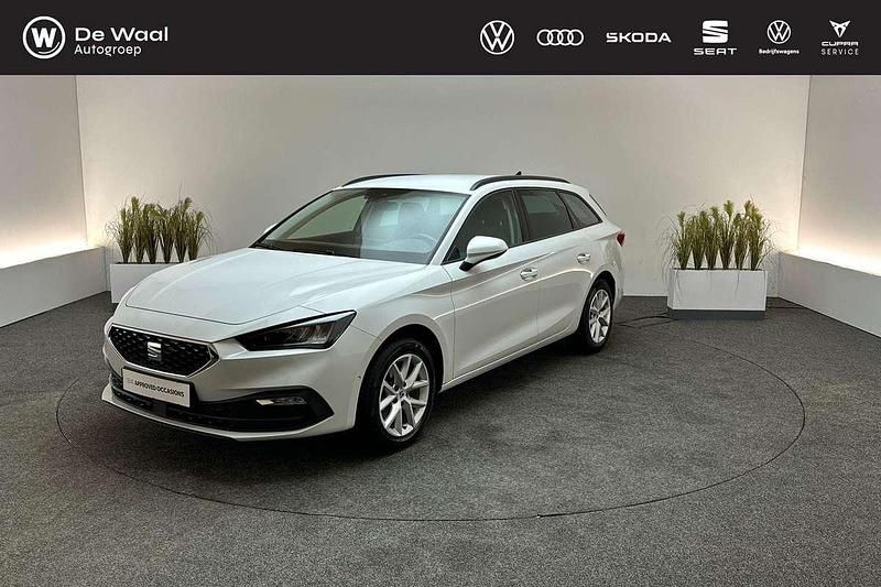 Wit Gebruikt 2022 Seat Leon Business Stationwagen | € 17.695 (Super prijs) - Afbeelding 1/3