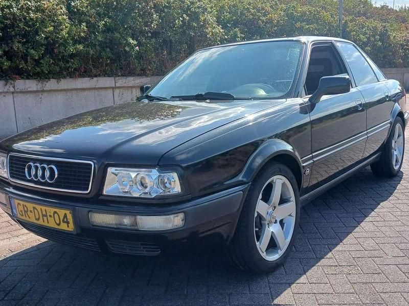 Zwart Gebruikt 1993 Audi 80 Sedan | € 4.000 - Afbeelding 1/4