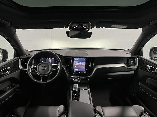 Occasion Volvo XC60 Plus 349 PK (256 kW) 2025 Grijs SUV
