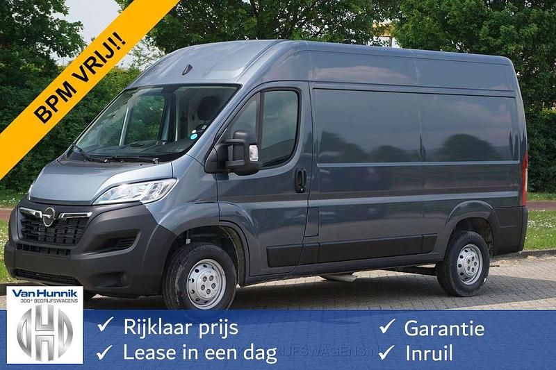 Grijs Gebruikt 2023 Opel Movano Van | € 26.850 (Eerlijke prijs) - Afbeelding 1/4