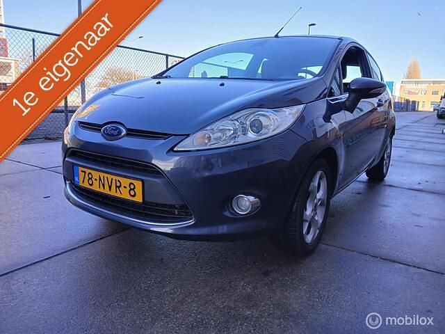 Grijs Occasion 2010 Ford Fiesta Titanium Hatchback | € 3.200 (Goede deal) - Afbeelding 1/4