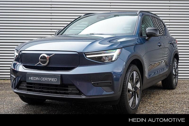 Blauw Nieuw 2025 Volvo EX40 Business Edition SUV | € 44.995 - Afbeelding 1/4