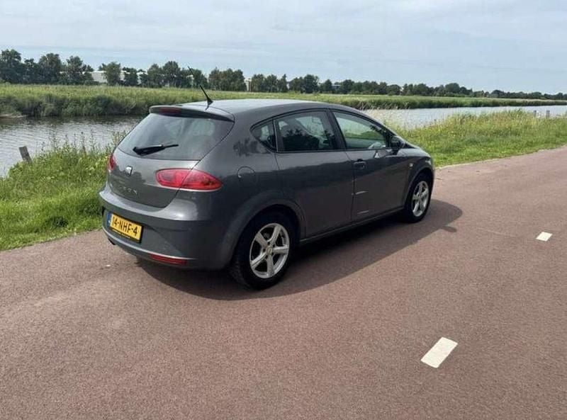 Occasion Seat Leon 160 PK (117 kW) 2010 Grijs Hatchback