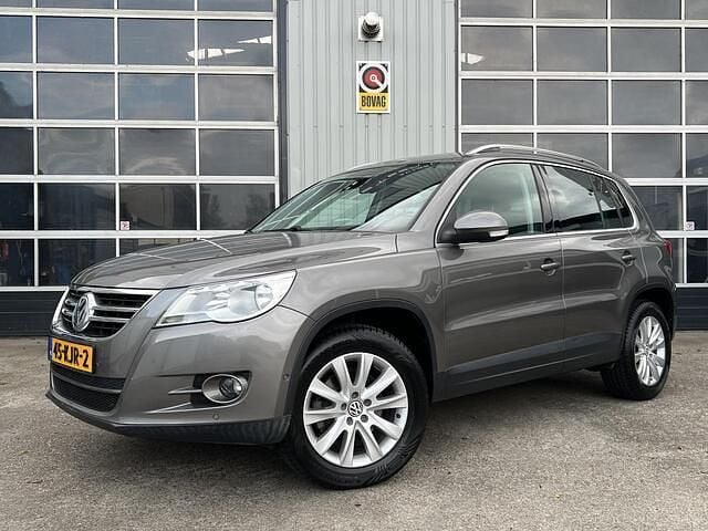 Grijs Gebruikt 2010 VW Tiguan Sport SUV | € 8.990 (Eerlijke prijs) - Afbeelding 1/4