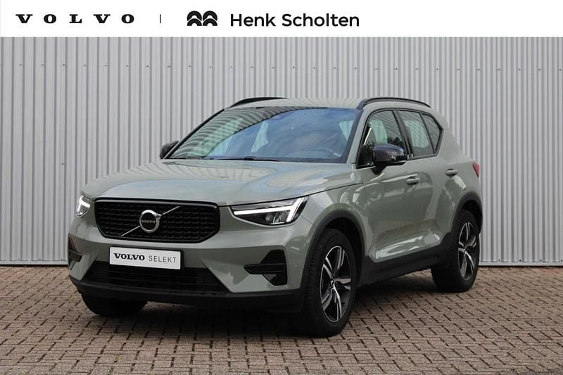Groen Gebruikt 2024 Volvo XC40 Plus SUV | € 43.950 (Eerlijke prijs) - Afbeelding 1/4