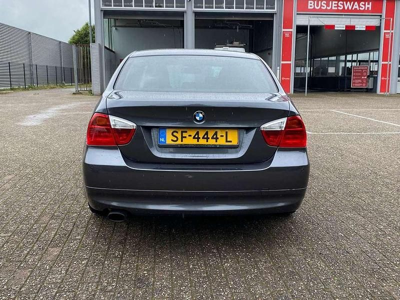 Occasion BMW 318 143 PK (105 kW) 2008 Grijs Sedan