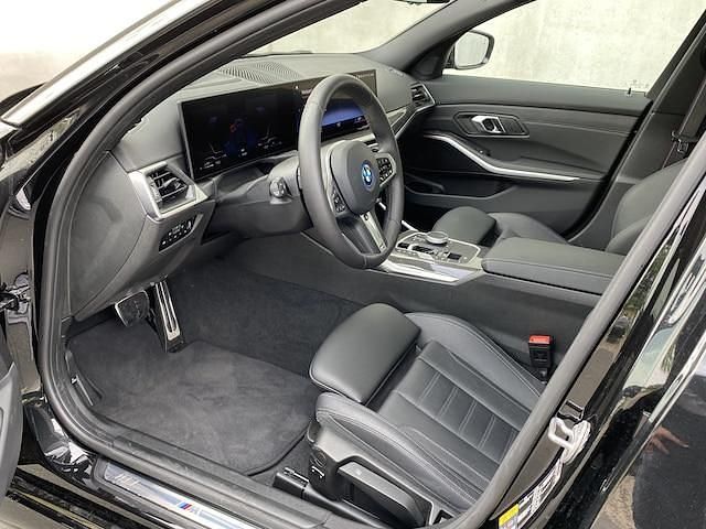 Occasion BMW 320e Executive 165 PK (121 kW) 2025 Zwart Sedan