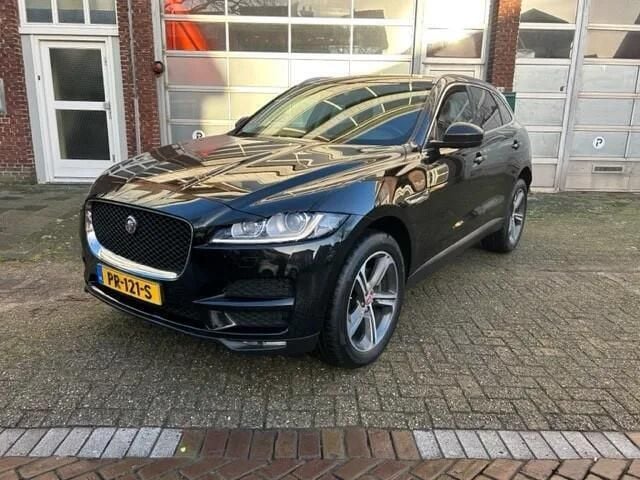 Zwart Gebruikt 2017 Jaguar F-Pace SUV | € 28.999 - Afbeelding 1/4