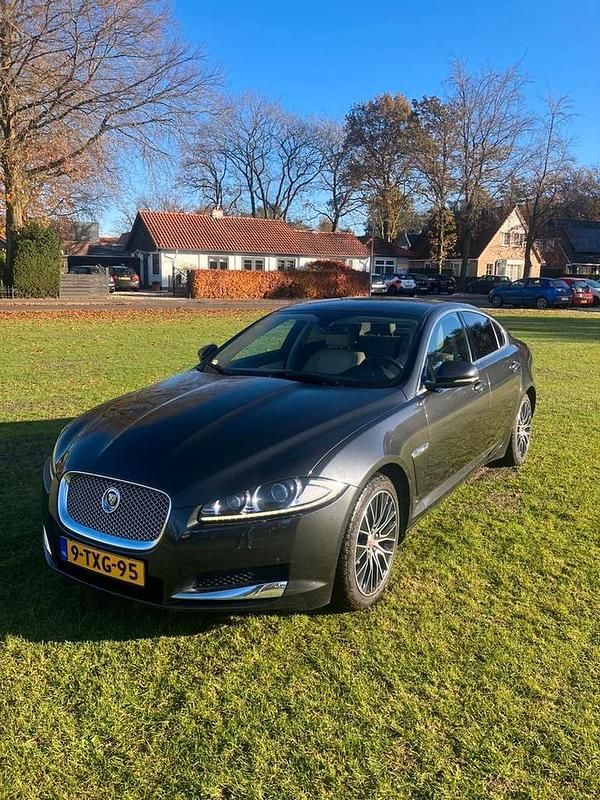 Gebruikt 2014 Jaguar XF | € 10.700 (Eerlijke prijs) - Afbeelding 1/4