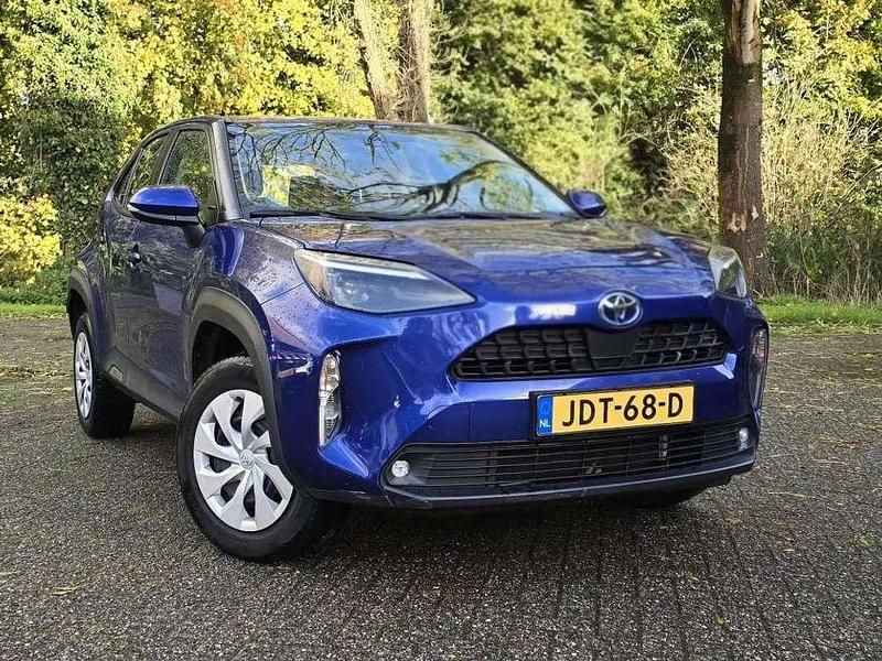 Blauw Gebruikt 2023 Toyota Yaris Hybrid Active Hatchback | € 22.000 (Eerlijke prijs) - Afbeelding 1/4