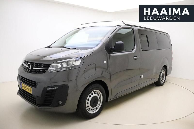 Grijs Gebruikt 2022 Opel Vivaro-e Combi Van | € 54.950 - Afbeelding 1/4