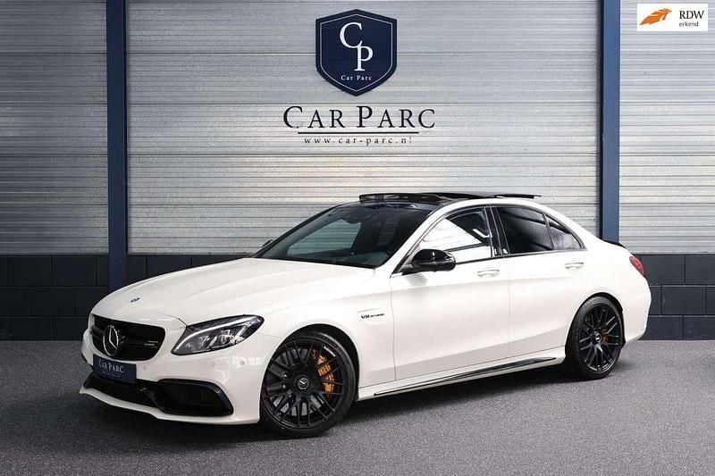 Wit, metallic lak Gebruikt 2017 Mercedes C63 AMG AMG Sedan | € 59.995 (Iets duurder) - Afbeelding 1/4