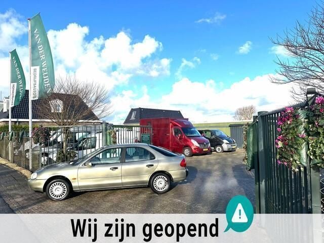 Occasion Ford Mondeo 95 PK (69 kW) 2000 Groen, metallic lak Hatchback