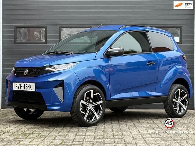Blauw Nieuw 2025 Aixam e-Crossover Premium | € 18.950 - Afbeelding 1/4