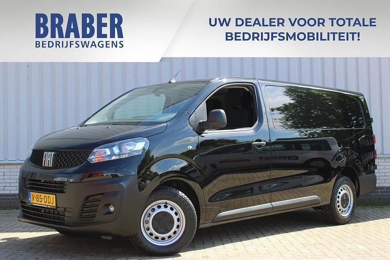 Zwart Gebruikt 2024 Fiat Scudo Van | € 32.900 - Afbeelding 1/4