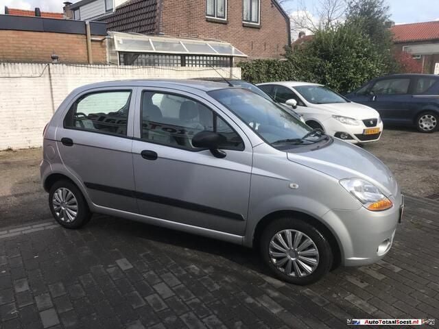 Grijs Gebruikt 2009 Chevrolet Matiz Hatchback | € 2.299 (Iets duurder) - Afbeelding 1/4