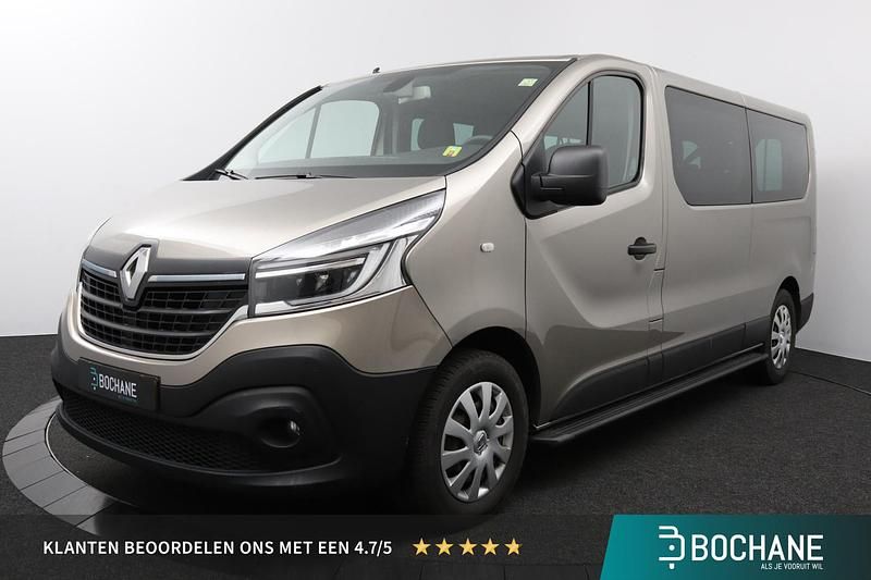 Beige Gebruikt 2021 Renault Trafic Zen Van | € 35.295 - Afbeelding 1/4
