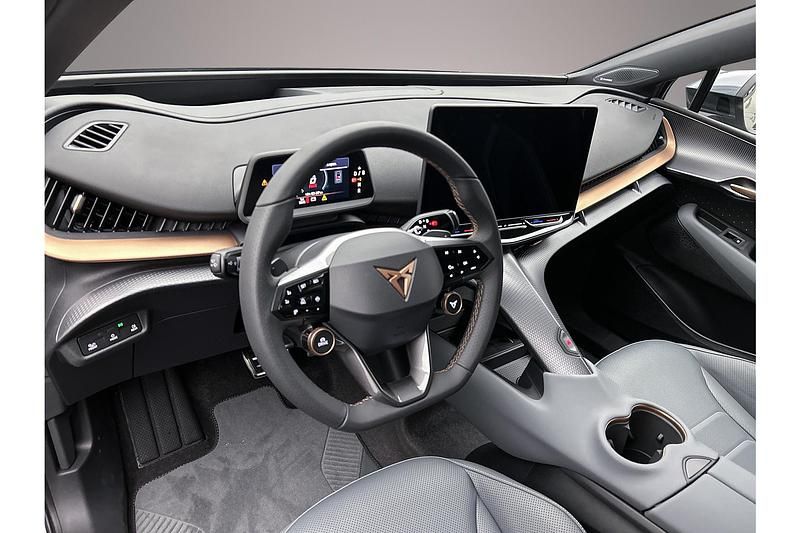 Nieuw Cupra Tavascan VZ 250 kW (340 PK) 2025 Atacama desert SUV