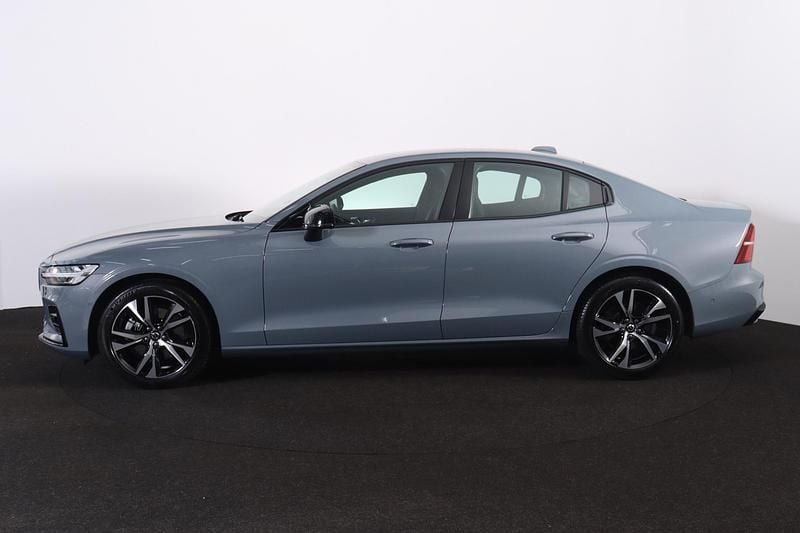 Occasion Volvo S60 Plus 197 PK (144 kW) 2023 Grijs Sedan