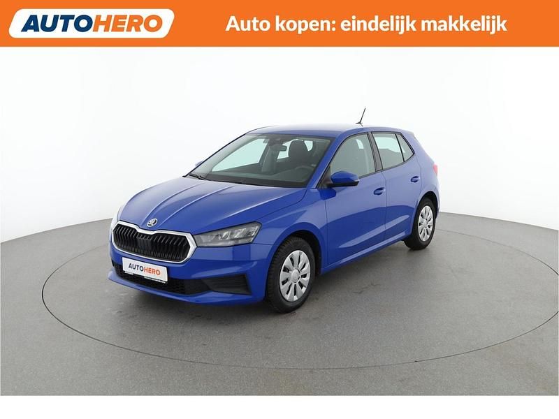 Blauw (metallic) Occasion 2023 Skoda Fabia Ambition Hatchback | € 14.649 (Super prijs) - Afbeelding 1/4