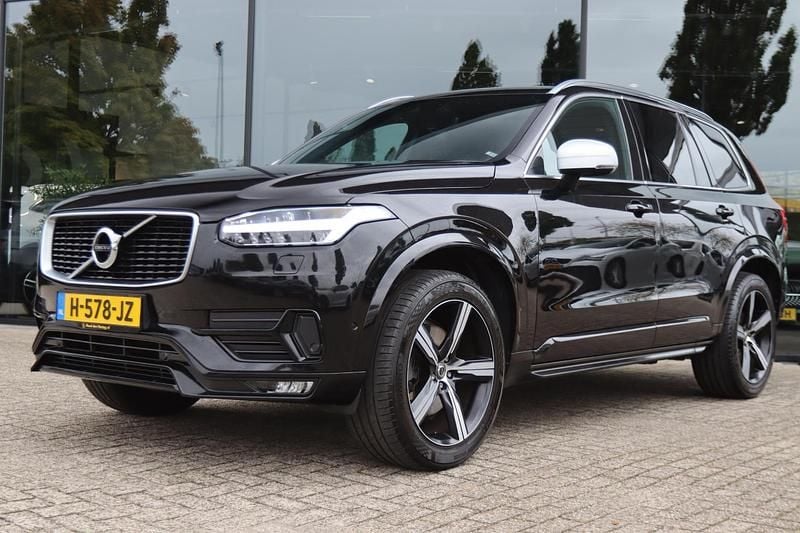 Zwart Gebruikt 2017 Volvo XC90 R-Design SUV | € 28.900 (Eerlijke prijs) - Afbeelding 1/4