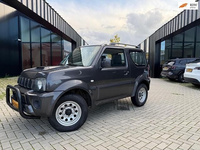 Grijs Gebruikt 2015 Suzuki Jimny Exclusive SUV | € 17.450 (Eerlijke prijs) - Afbeelding 1/4