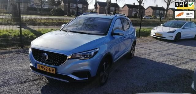 Blauw Gebruikt 2021 MG ZS Luxury Sedan | € 16.750 (Eerlijke prijs) - Afbeelding 1/4