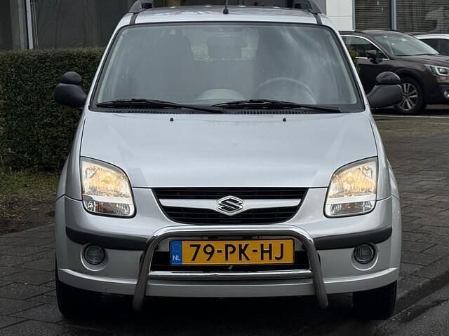 Occasion Suzuki Ignis GLS 99 PK (72 kW) 2004 Grijs (metallic) Hatchback