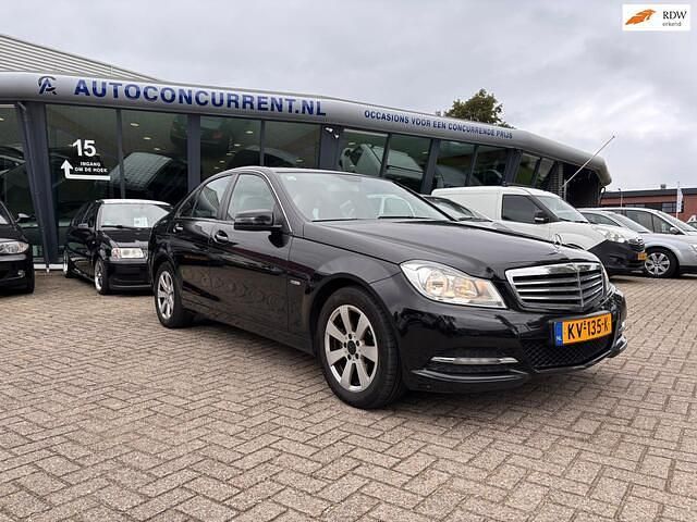Zwart Gebruikt 2011 Mercedes C180 Sedan | € 5.250 (Goede deal) - Afbeelding 1/4