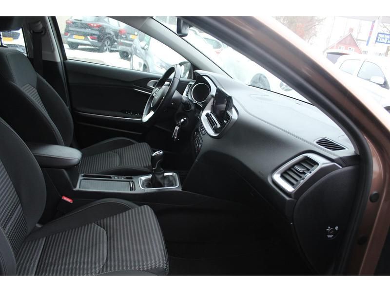 Occasion Kia Ceed 161 PK (118 kW) 2022 Bruin Hatchback