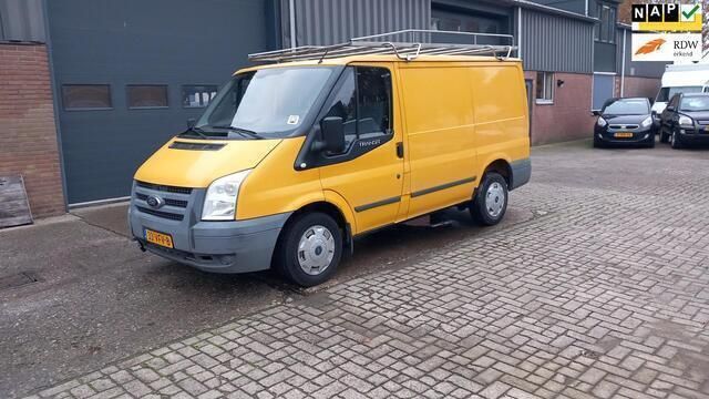 Geel Gebruikt 2007 Ford Transit 280S MPV | € 2.450 - Afbeelding 1/4
