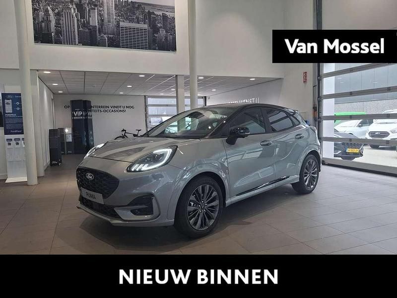 Grijs Nieuw 2025 Ford Puma SUV | € 39.290 (Duur) - Afbeelding 1/4