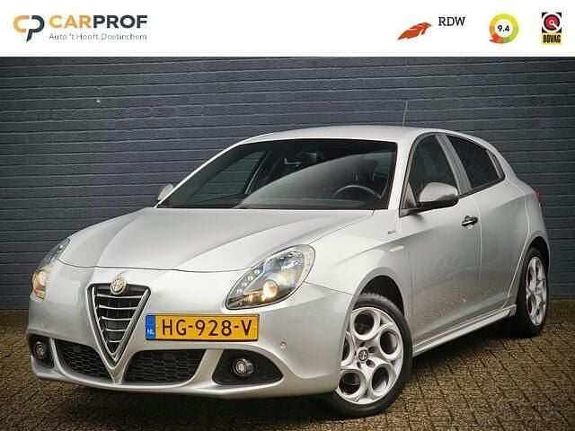 Grijs Gebruikt 2015 Alfa Romeo Giulietta Sprint Hatchback | € 9.950 (Goede deal) - Afbeelding 1/4