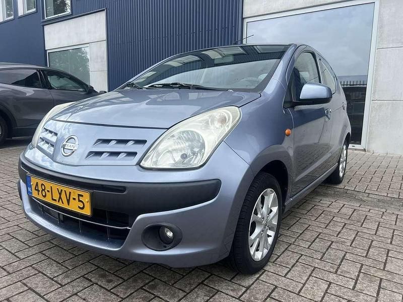 Grijs Gebruikt 2010 Nissan Pixo Hatchback | € 2.600 (Eerlijke prijs) - Afbeelding 1/4