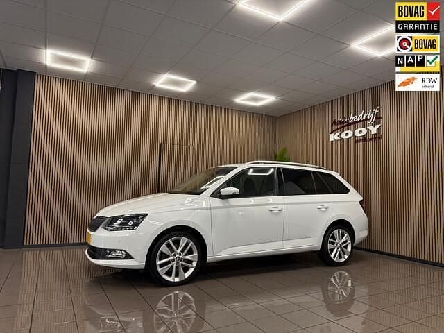 Wit Gebruikt 2018 Skoda Fabia Business Line Stationwagen | € 14.425 (Eerlijke prijs) - Afbeelding 1/4