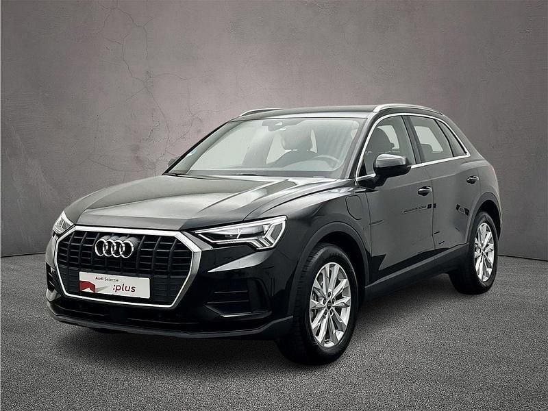 Zwart (metallic) Occasion 2021 Audi Q3 Business SUV | € 29.900 (Super prijs) - Afbeelding 1/4