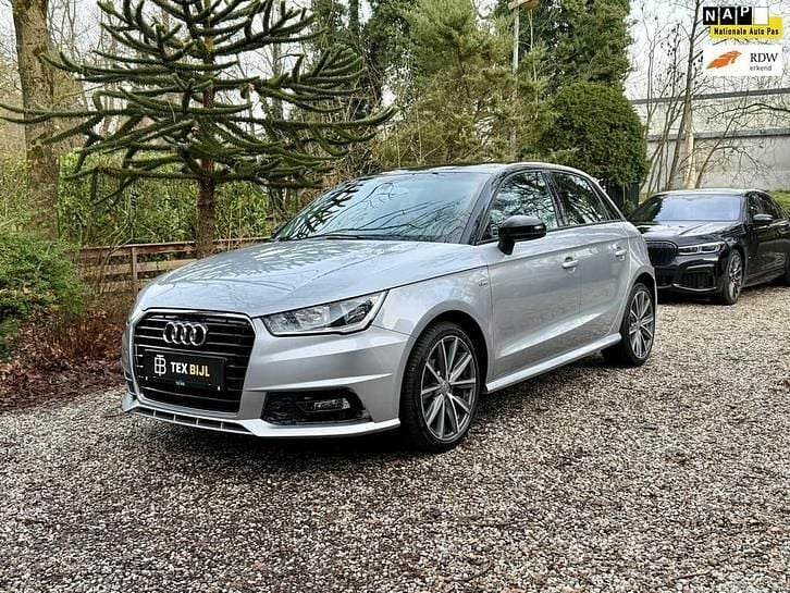 Grijs Occasion 2017 Audi A1 Sportback S-Line Hatchback | € 9.950 (Eerlijke prijs) - Afbeelding 1/4