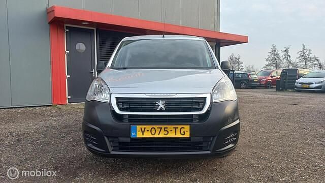 Occasion Peugeot Partner Premium 99 PK (72 kW) 2018 Grijs MPV